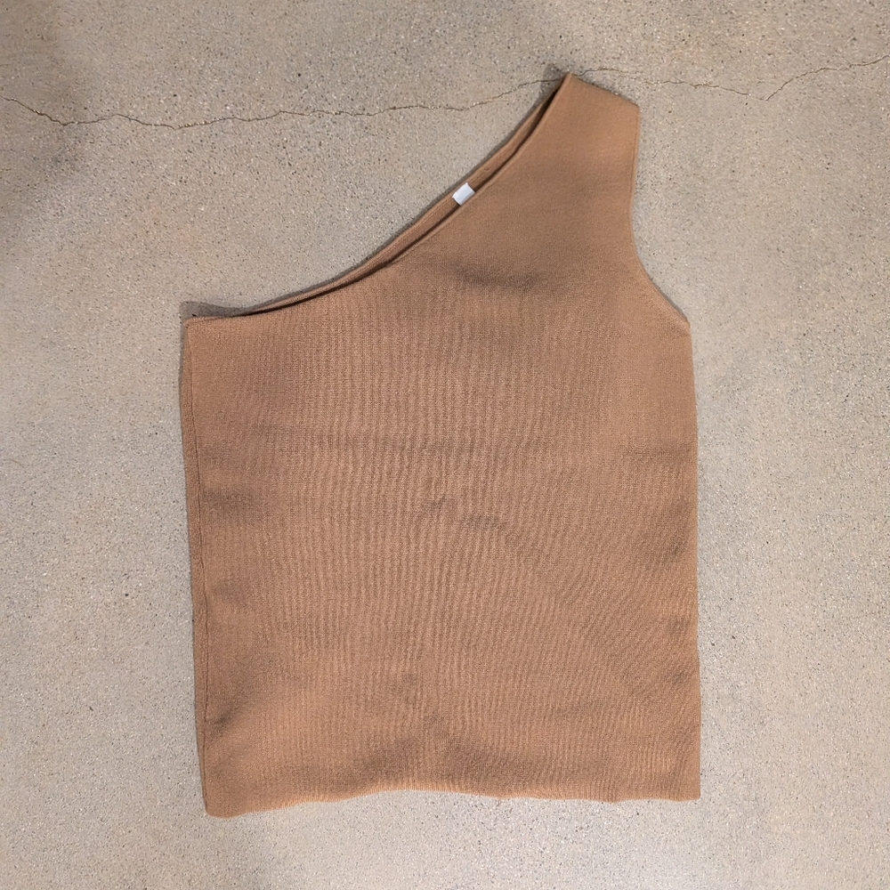 One Shoulder Top - Picture 5 of 8